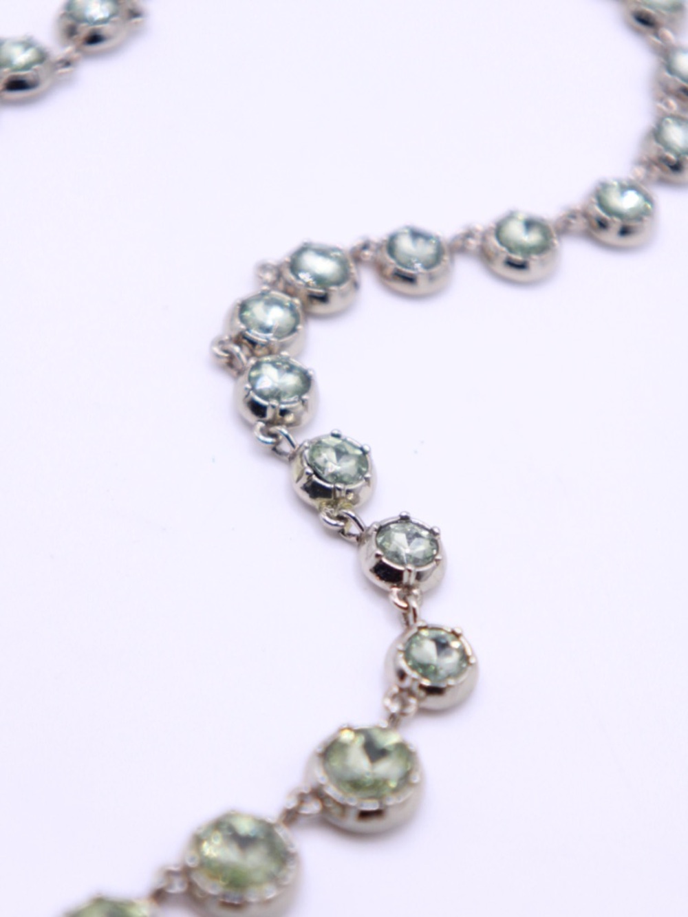 Banana Republic GLOWING Silver tone Necklace with Pale Green Rhinestones - Picture 5 of 6